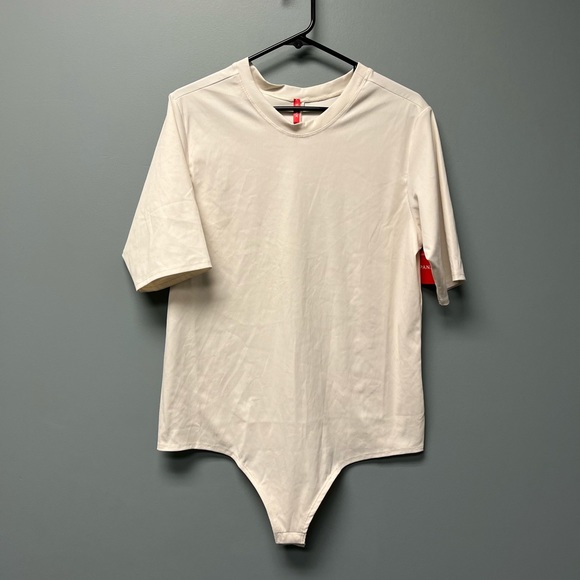 Spanx Women's Suit Yourself Ribbed Crew Neck Short Sleeve Bodysuit - Picture 2 of 5